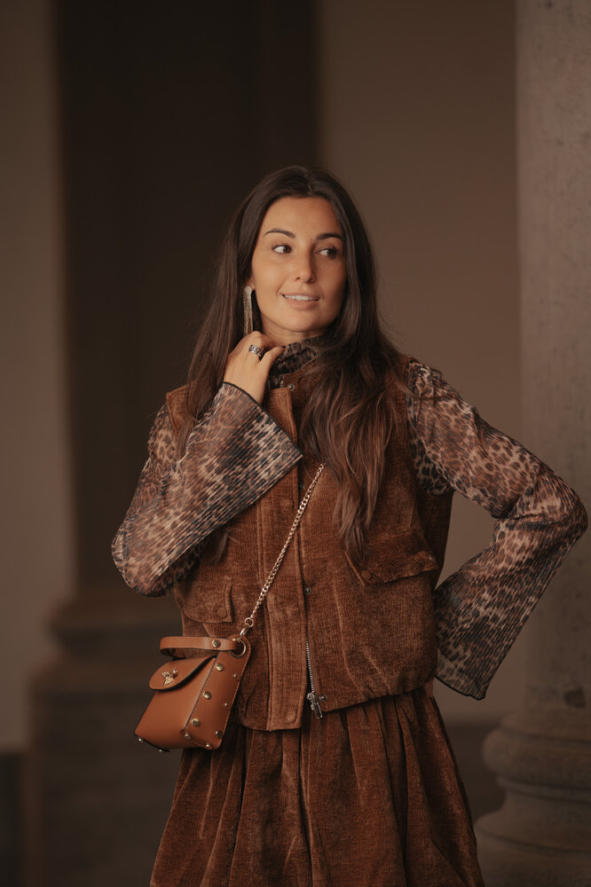 MARLOWE gilet sans manches en velours côtelé caramel