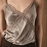 Caraco en satin taupe à dentelle SIDONIE Caraco en satin taupe à dentelle SIDONIE