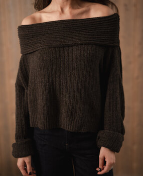 ELWEN pull encolure bateaux choco