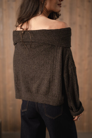 ELWEN pull encolure bateaux choco