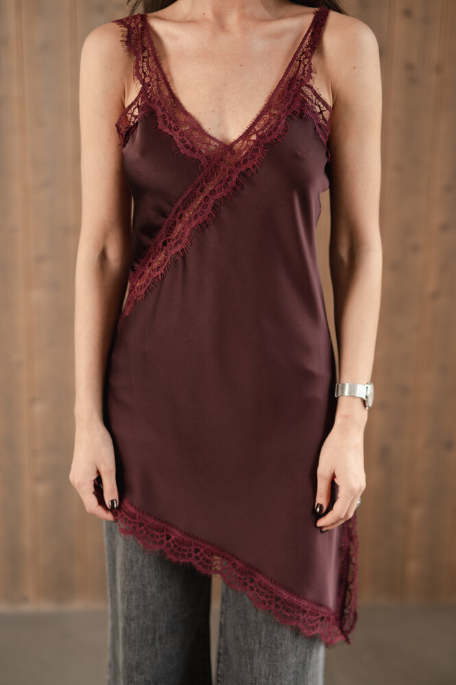 THALINA robe bordeaux