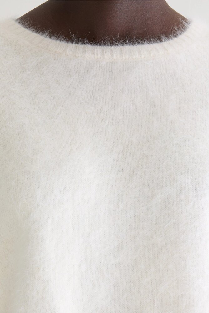 BELLEROSE DIME pull en angora ecru BELLEROSE DIME pull en angora ecru