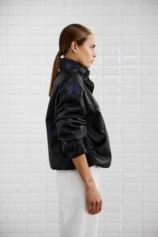 WITHBLACK WBLANNI veste vegan noire