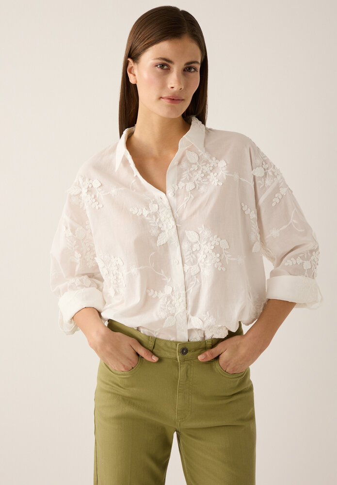 Blouse brodée offwhite
