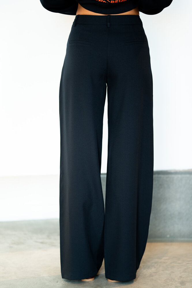 FREYJA pantalon bleu marine FREYJA pantalon bleu marine