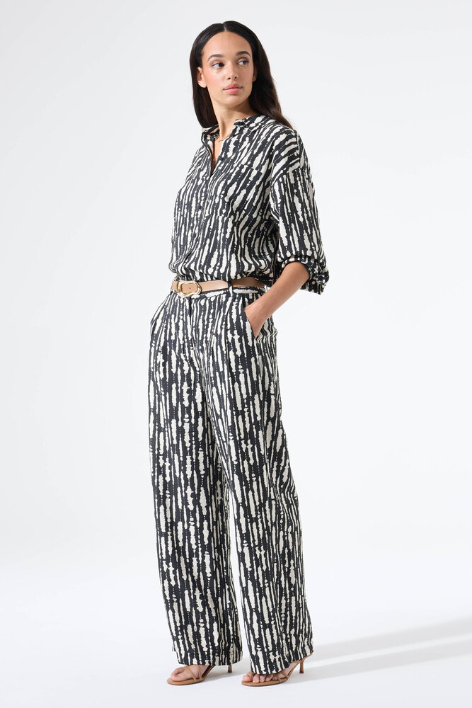 GARCIA JEANS Pantalon avec imprimé noir