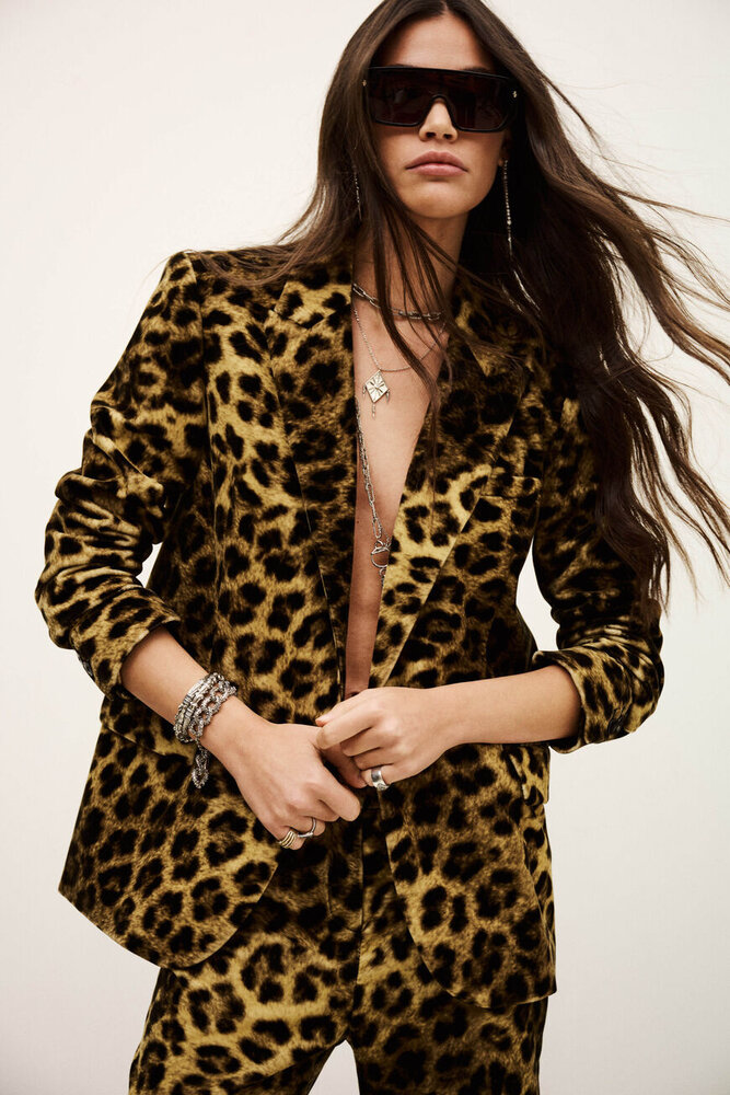 BA&SH BEAR modèle manches longues naturel