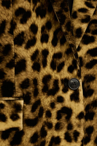 BA&SH BEAR modèle manches longues naturel