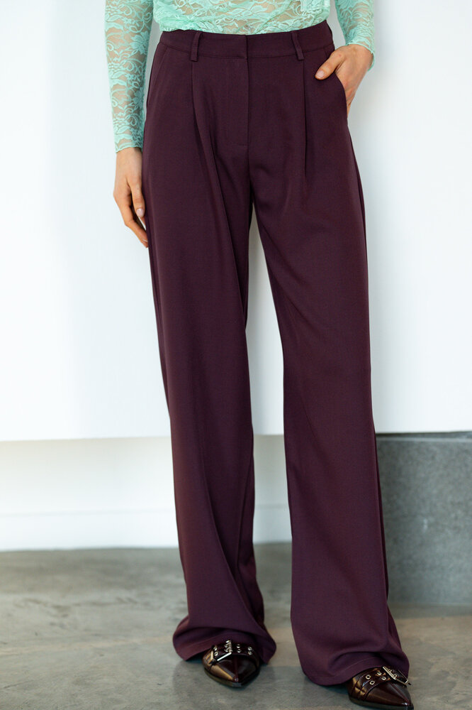 FREYJA pantalon aubergine