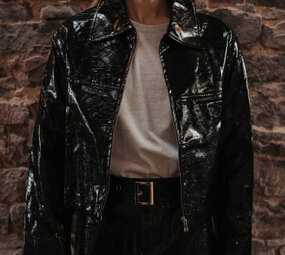 ZAYORA veste noir