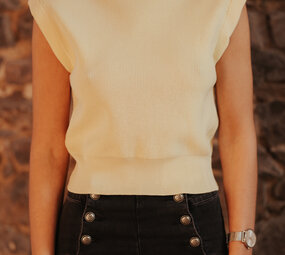 YSEULT blouse sans manches jaune pastel