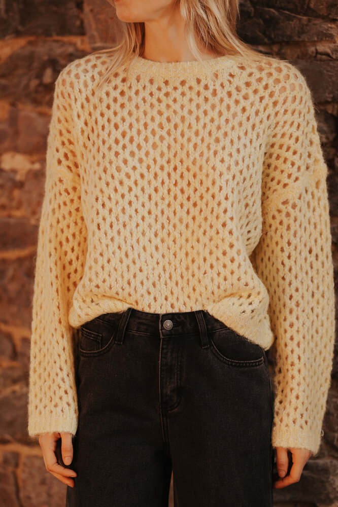 NYVARA pull en crochet jaune