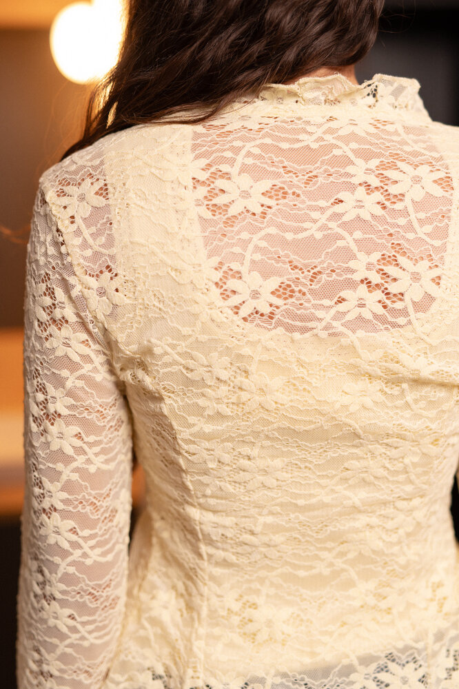 NALEYA top à dentelle jaune NALEYA top à dentelle jaune