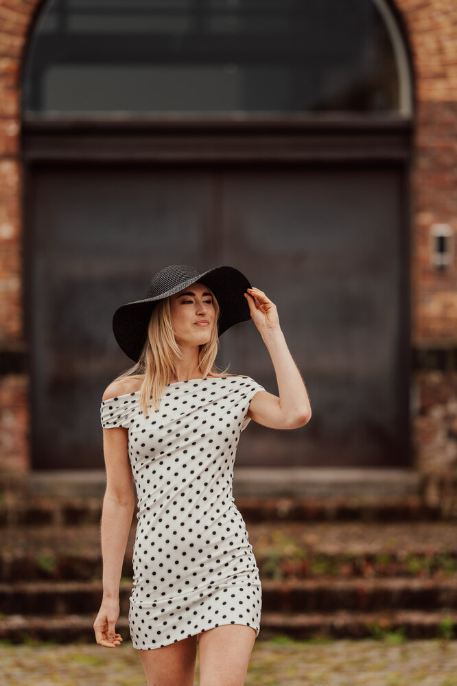ORLYA chapeau noir ORLYA chapeau noir