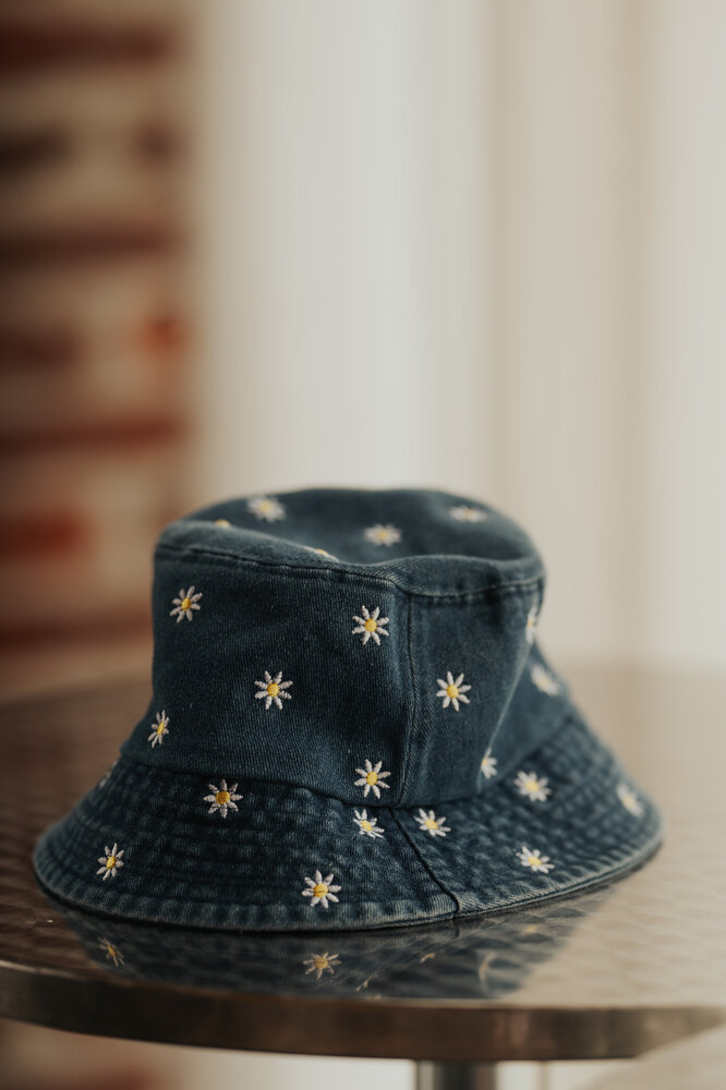LIORA chapeau à fleurs bleu