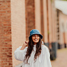 LIORA chapeau à fleurs bleu