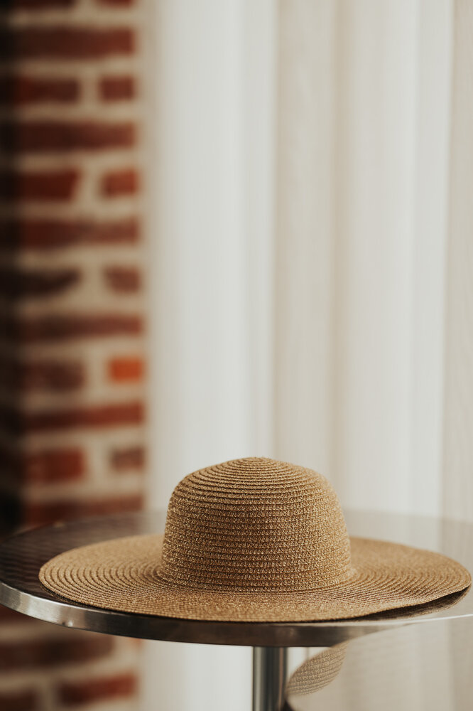 ORLYA chapeau gold ORLYA chapeau gold