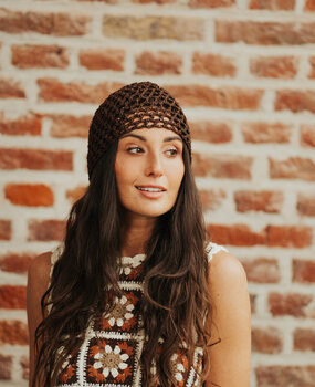 VIORA bonnet en crochet marron VIORA bonnet en crochet marron