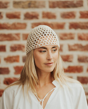 VIORA bonnet en crochet beige VIORA bonnet en crochet beige