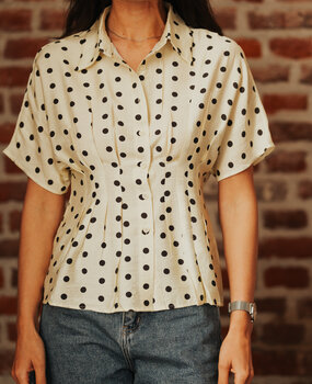 VIRELA chemise à pois jaune