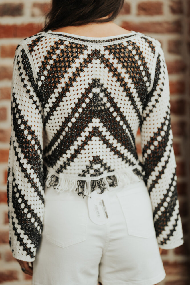 ALYRIA blouse en crochet noir/blanc