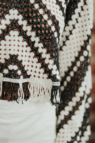 ALYRIA blouse en crochet noir/blanc
