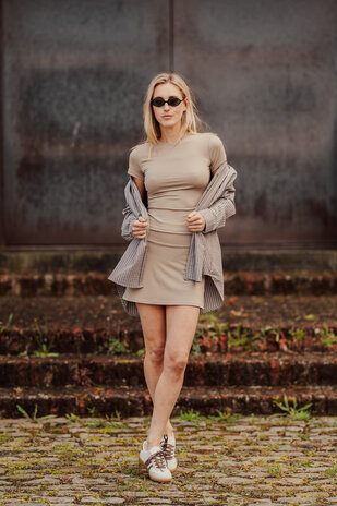 TELYA top taupe