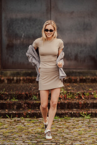MAVYA jupe short taupe MAVYA jupe short taupe