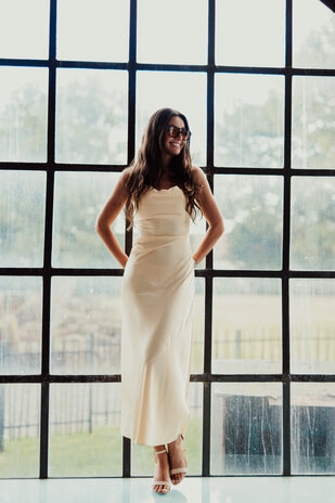 LEANIE robe longue satinée jaune LEANIE robe longue satinée jaune