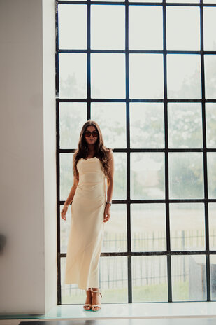 LEANIE robe longue satinée jaune LEANIE robe longue satinée jaune