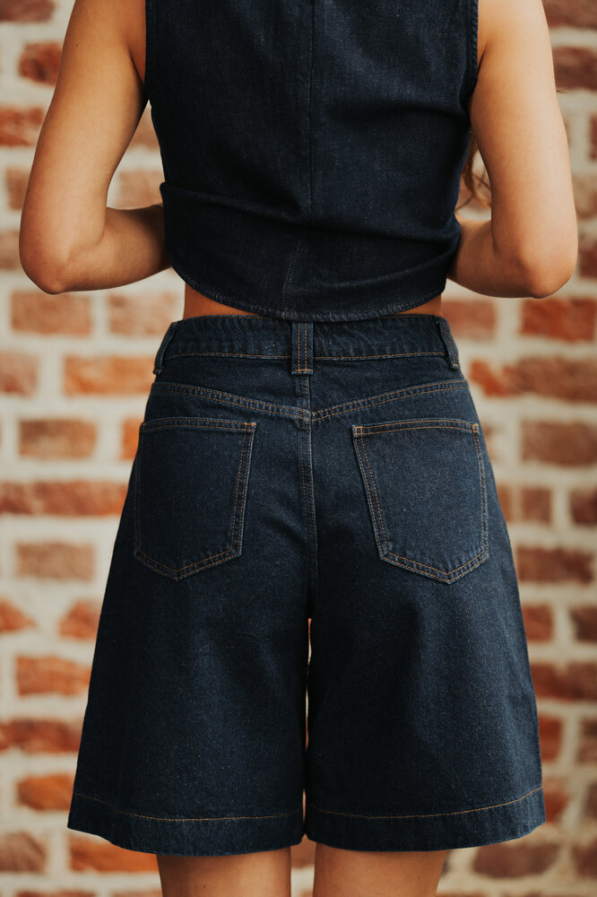 Bermuda en jean brut taille haute VICTUS Bermuda en jean brut taille haute VICTUS