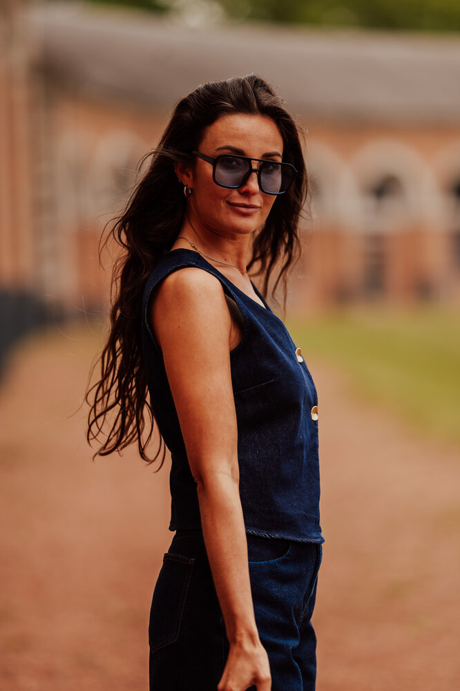 Gilet en jean sans manches THEONIE Gilet en jean sans manches THEONIE