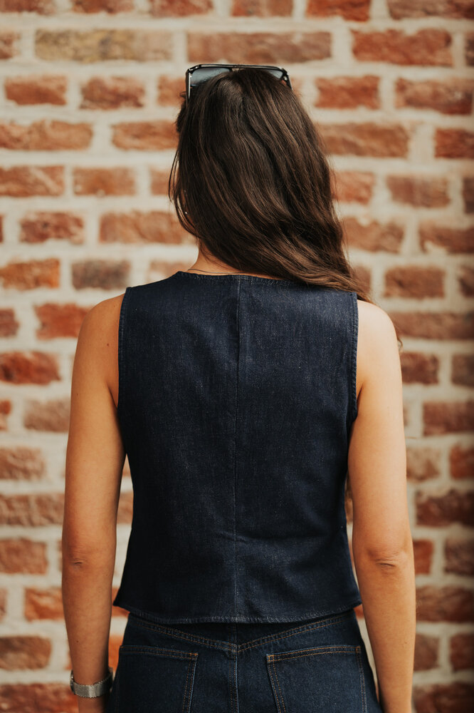 Gilet en jean sans manches THEONIE Gilet en jean sans manches THEONIE