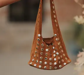 Sac clouté camel ELODIE Sac clouté camel ELODIE
