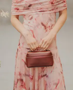 Sac bordeaux brillant VANITY