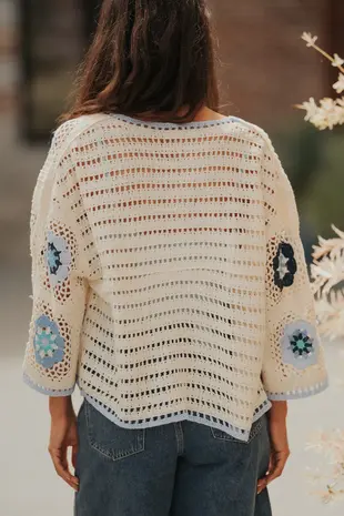 Gilet crochet bleu ciel NAEL