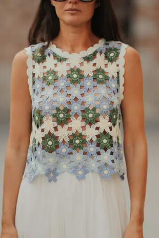 Blouse en crochet bleu BRUME Blouse en crochet bleu BRUME
