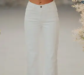 LOLA jean blanc droit à broderie anglaise