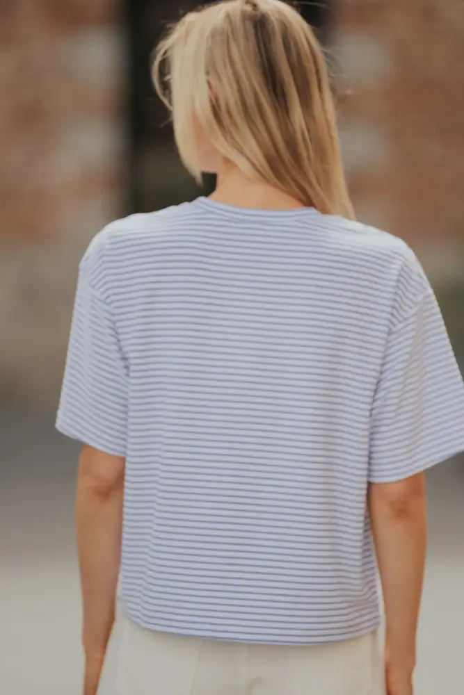 T-shirt rayé bleu ciel et blanc oversize COLETTE
