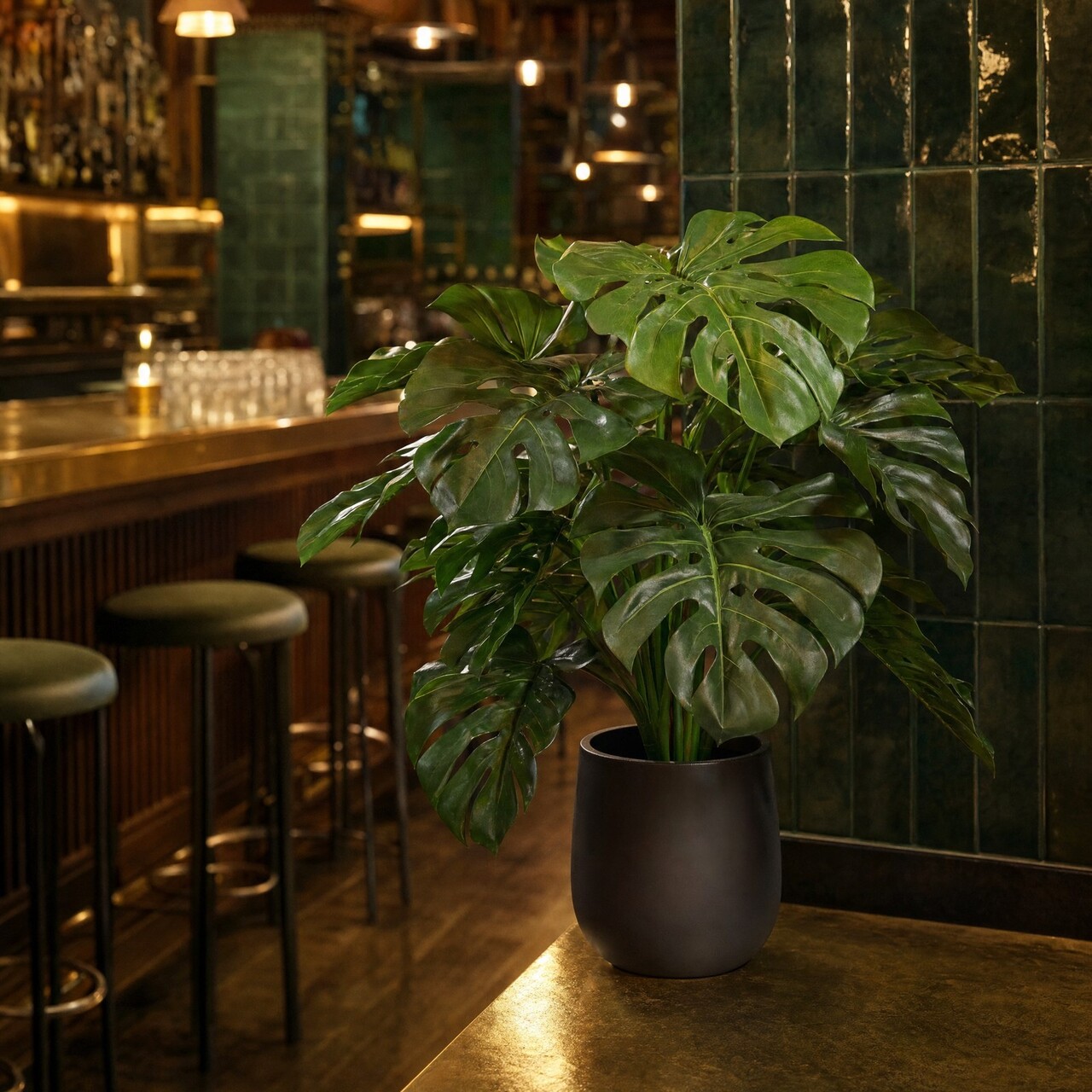Monstera kunstplant deluxe 75 cm – brandvertragend