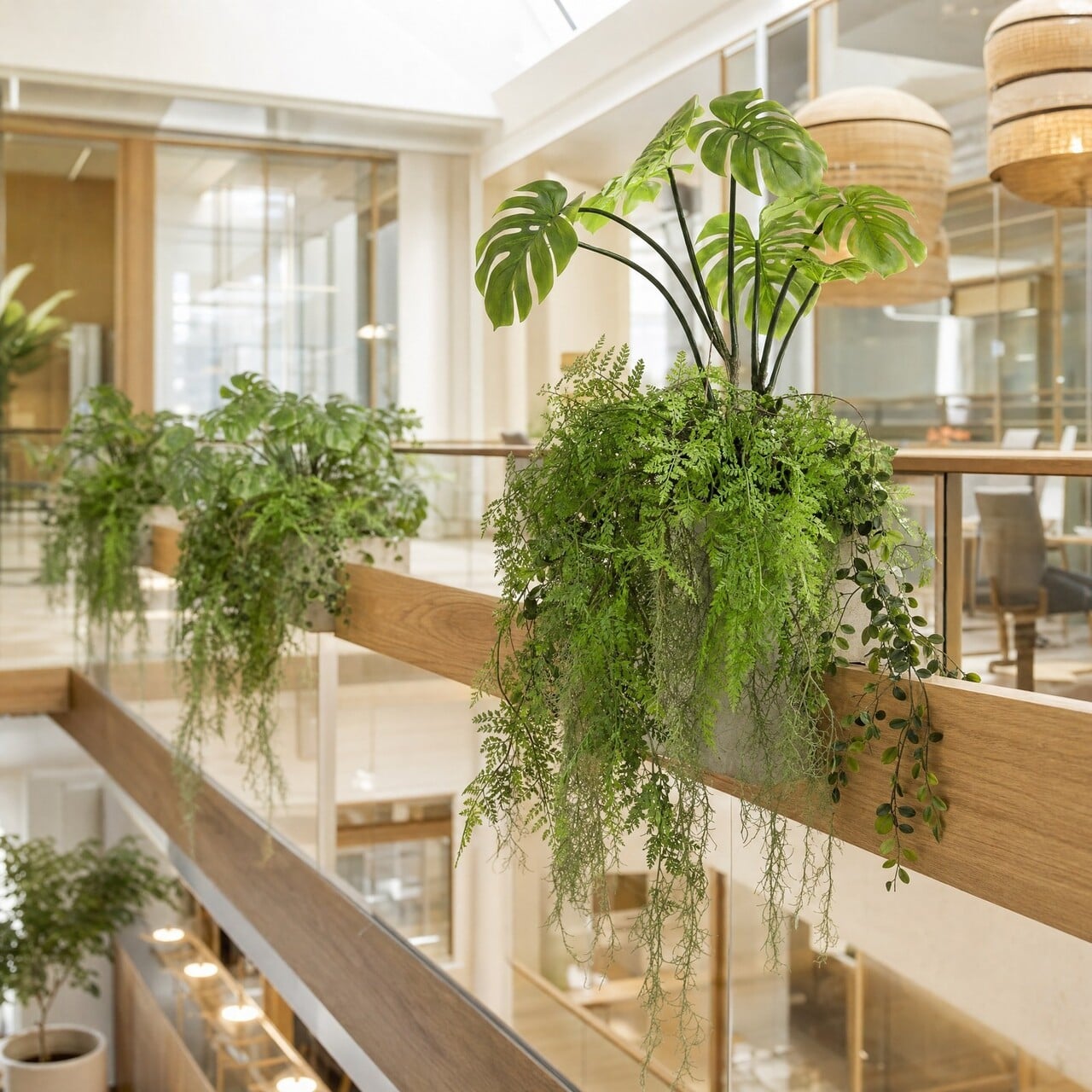 Varen en Monstera kunsthangplant 95 cm