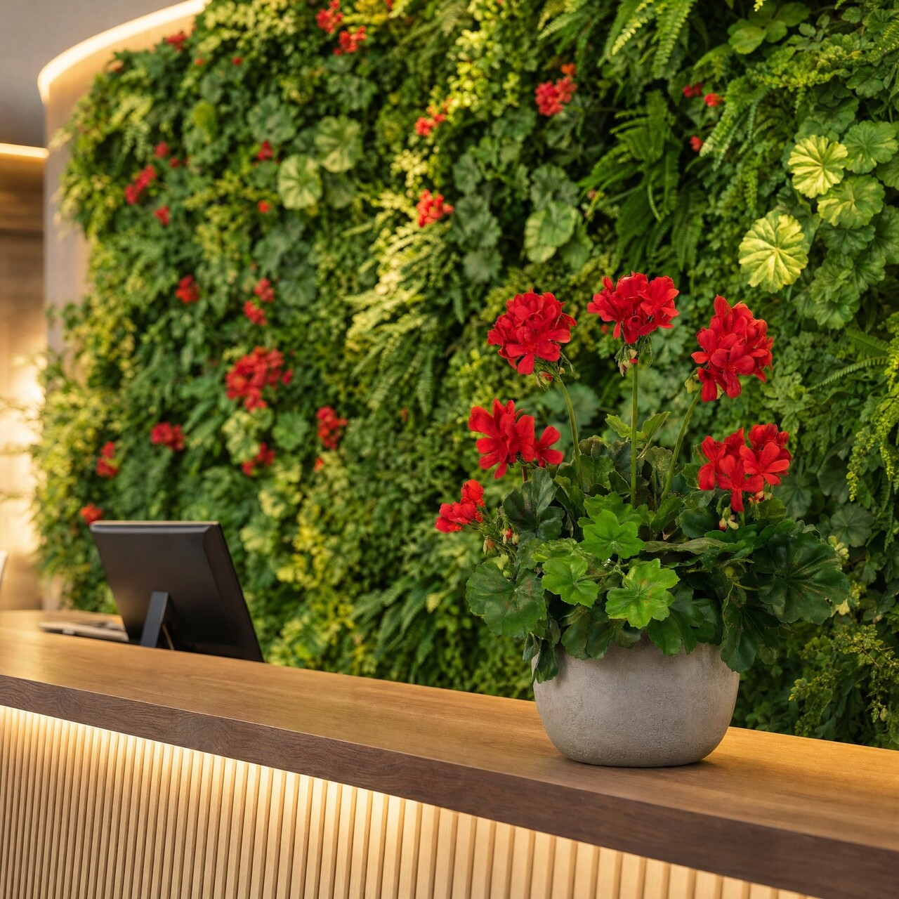 Geranium-Kunstbukett rot 38 cm – schwer entflammbar