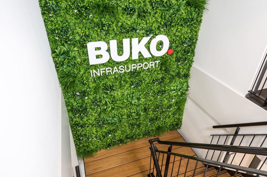 De groene wand bij BUKO Traffic Control