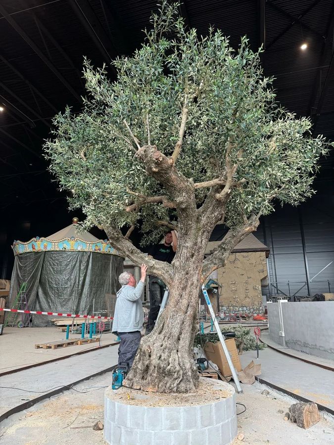 Kunstolijfboom op maat met echte stam