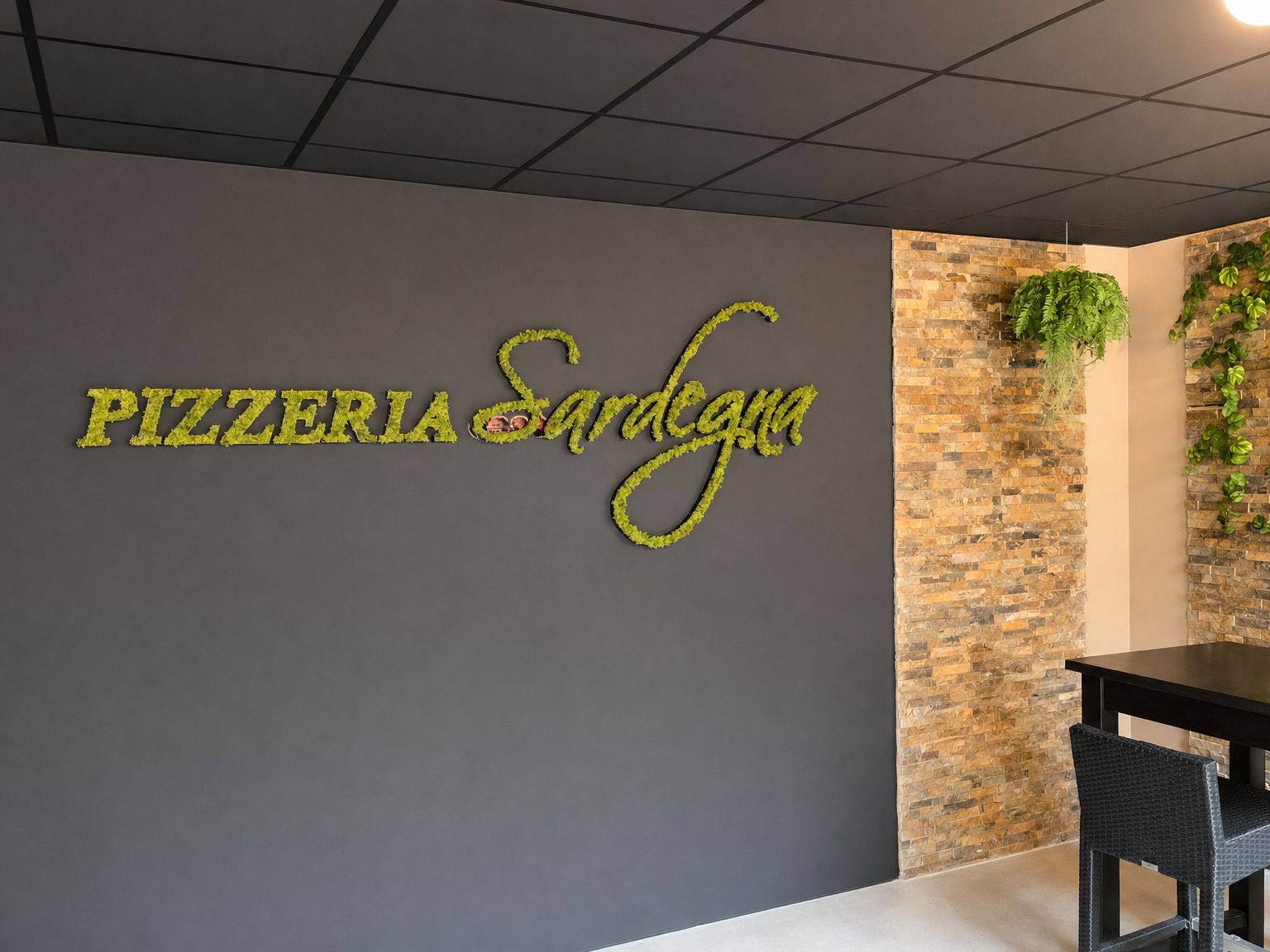 Pizzeria Sardegna: Innenraumbegrünung