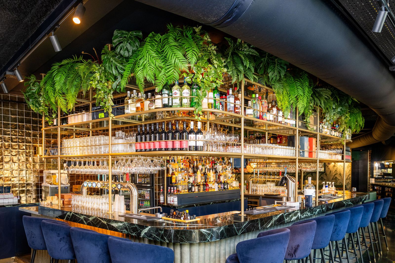 Sophia's Urban Bistro: Innenraumbegrünung