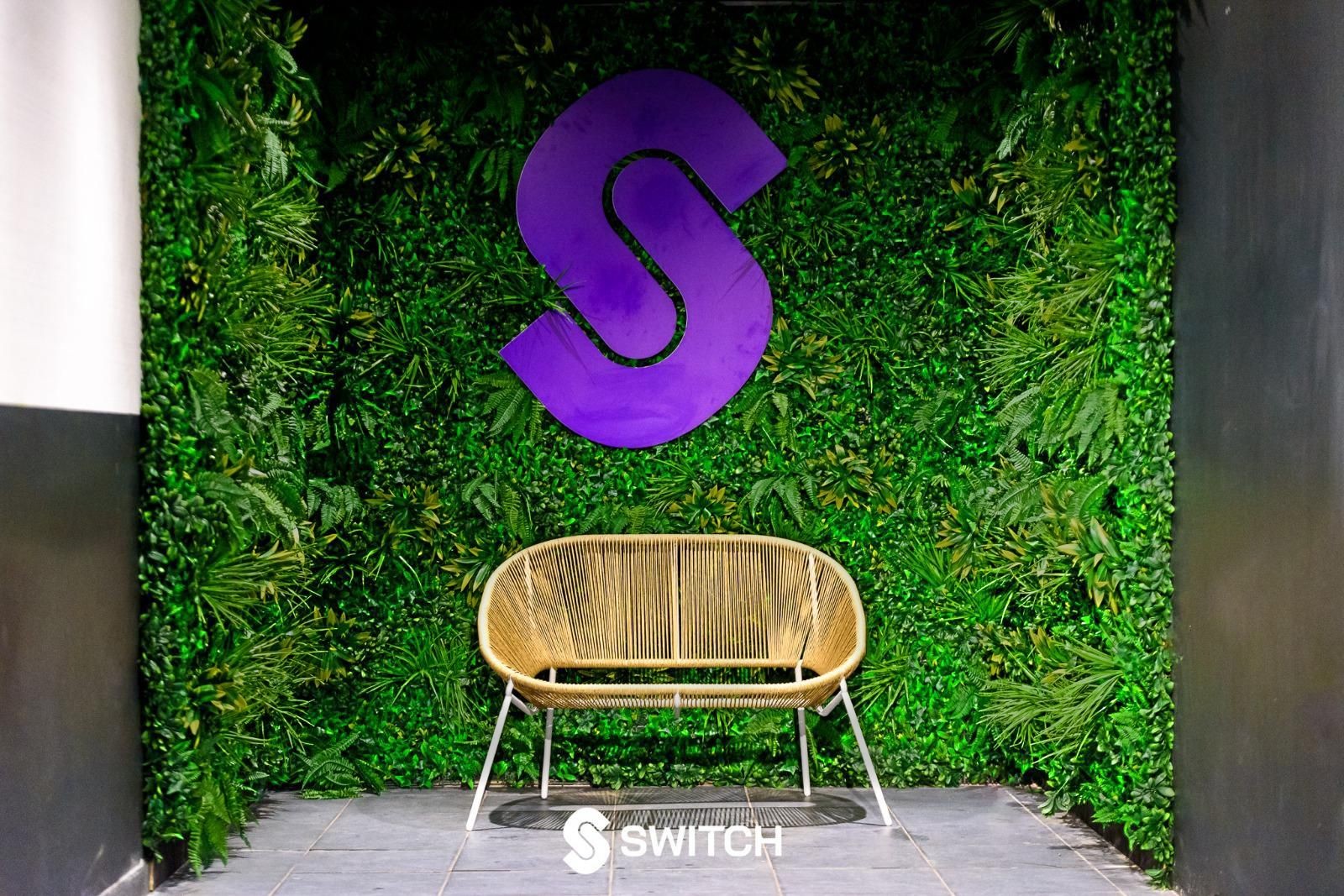 Switch: grüne Wand