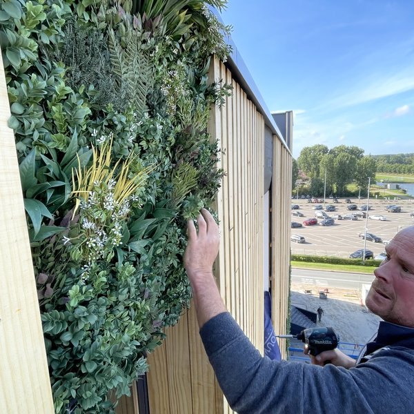 Het team van Coolplant aan het werk
