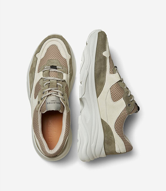 Sneakers Sneakers