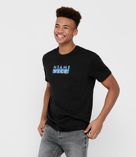 Graphic Shirt Graphic Shirt